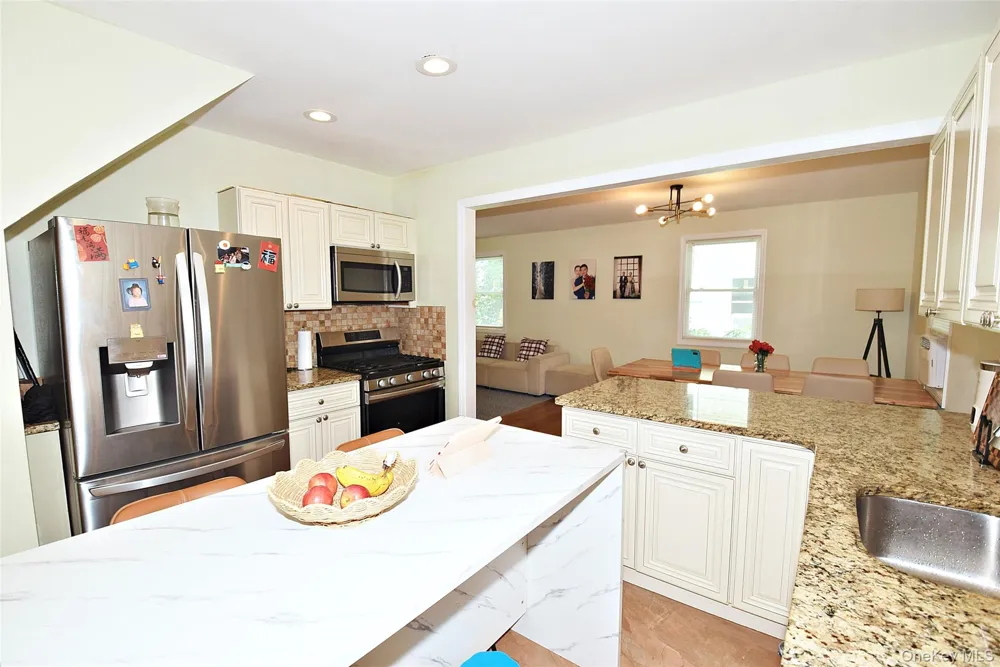 17 Maple Avenue Port Jefferson Station, NY 11776