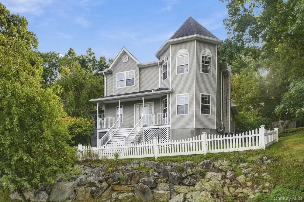 16 Cambridge Circle Monroe, NY 10950