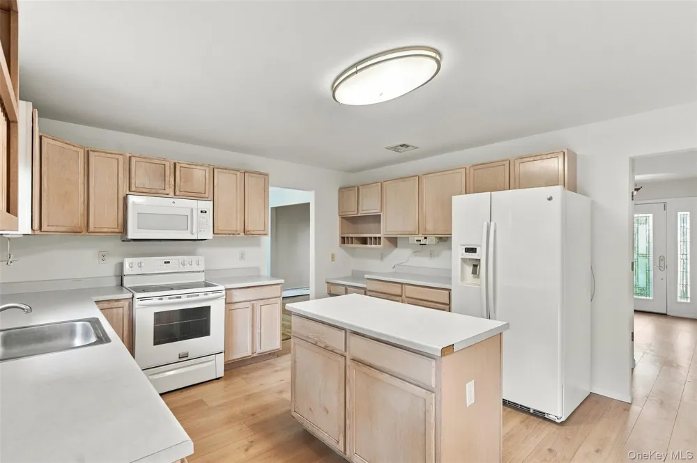 16 Cambridge Circle Monroe, NY 10950