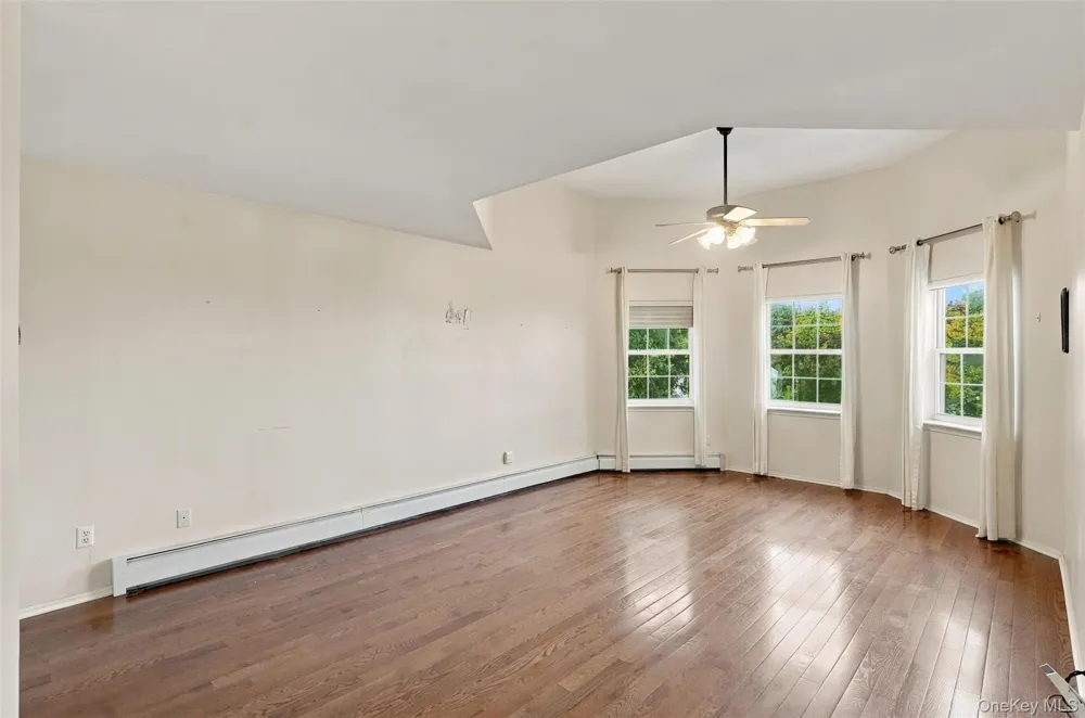 16 Cambridge Circle Monroe, NY 10950