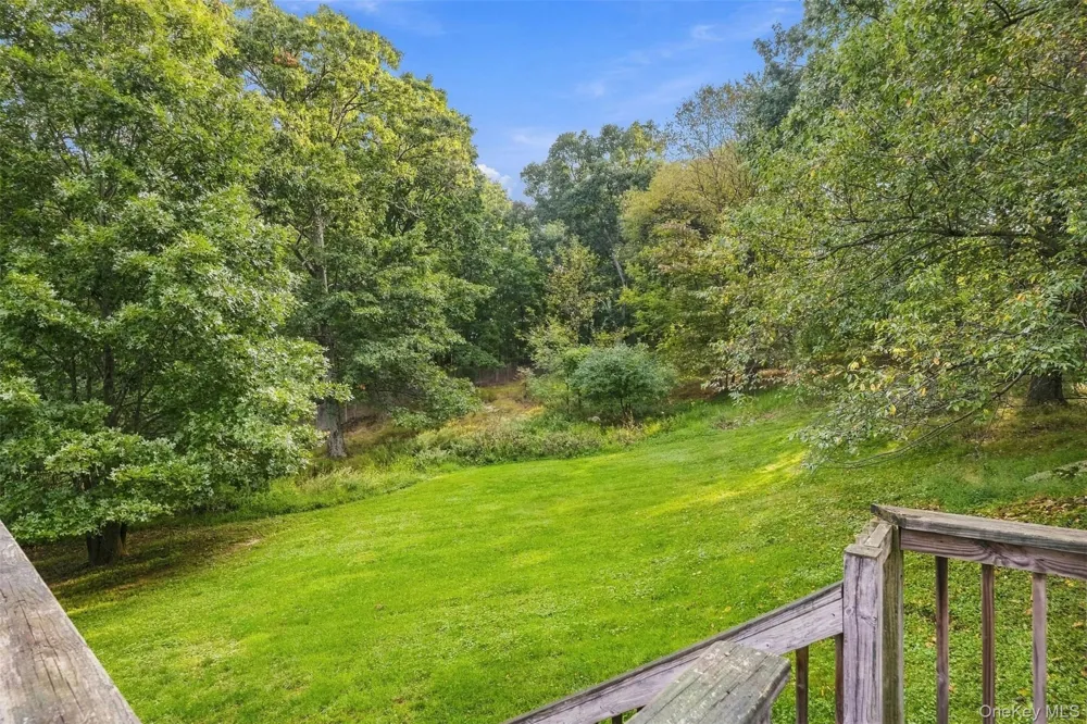 16 Cambridge Circle Monroe, NY 10950