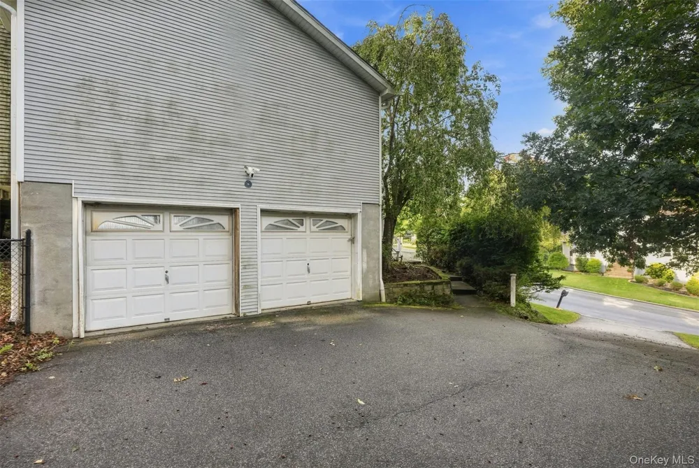 16 Cambridge Circle Monroe, NY 10950
