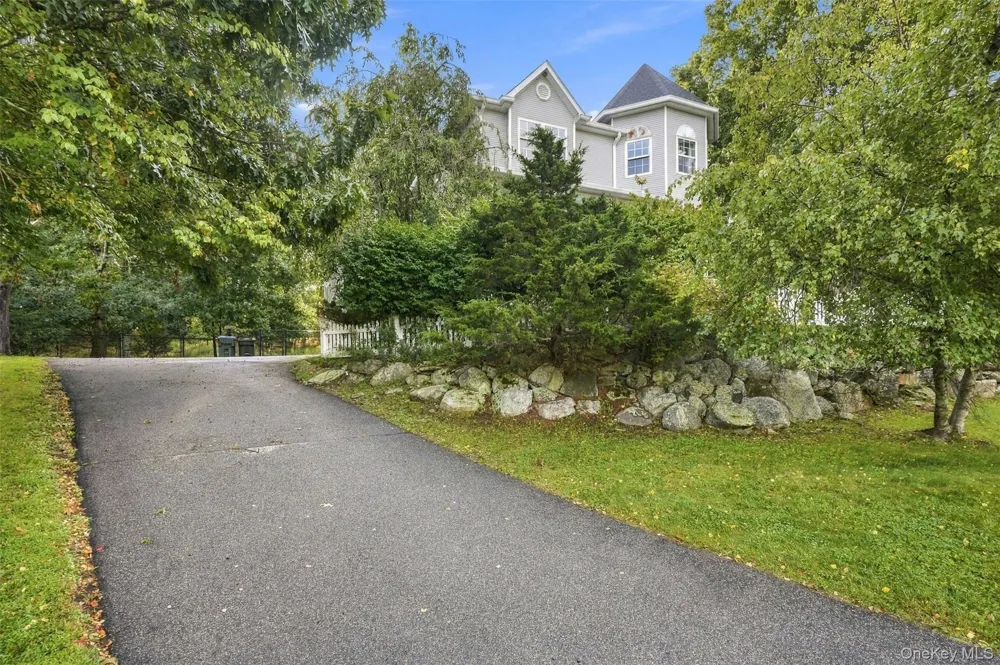 16 Cambridge Circle Monroe, NY 10950