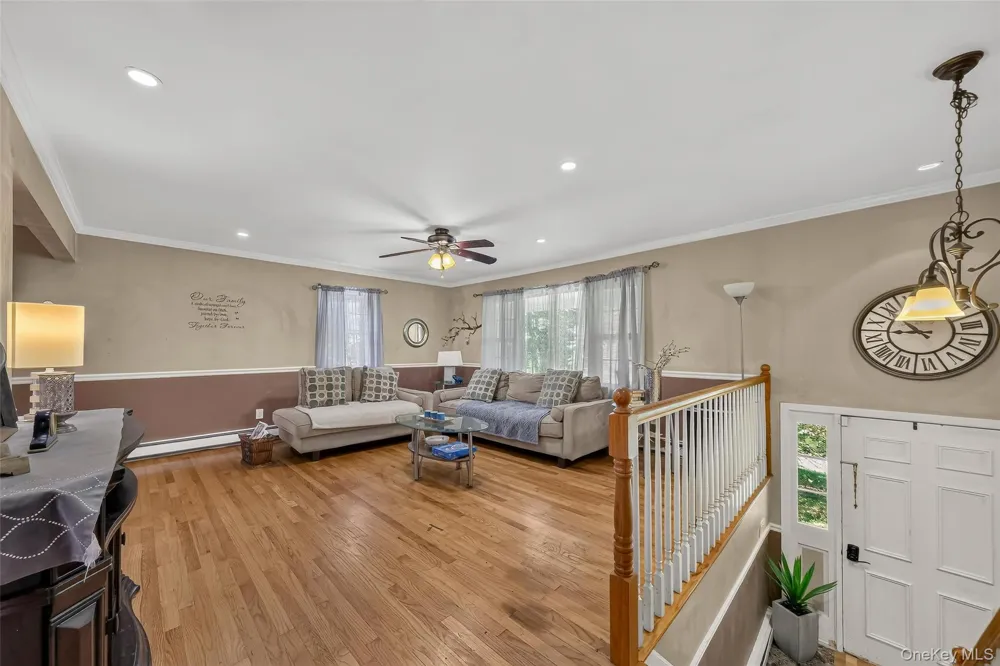 15 Oscawana Heights Road Putnam Valley, NY 10579