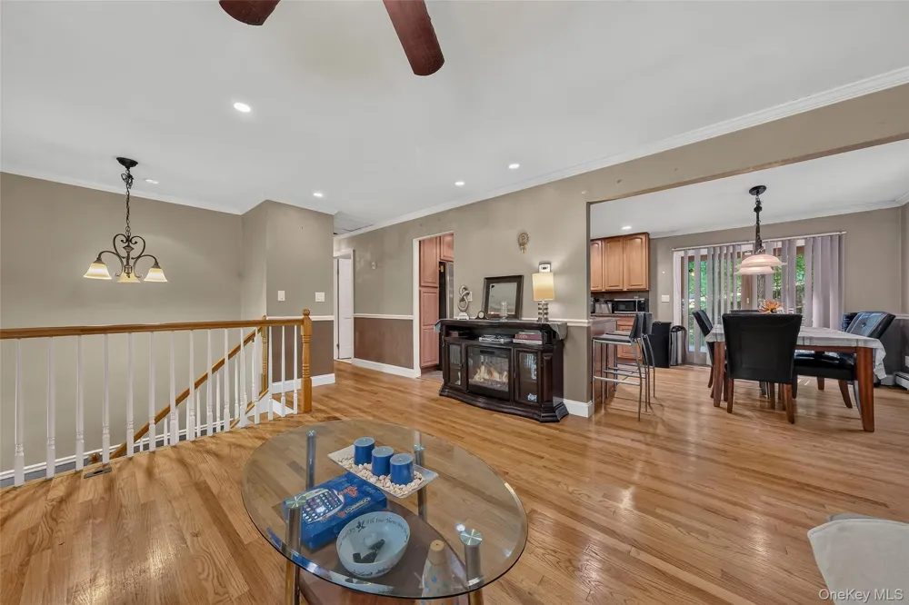 15 Oscawana Heights Road Putnam Valley, NY 10579
