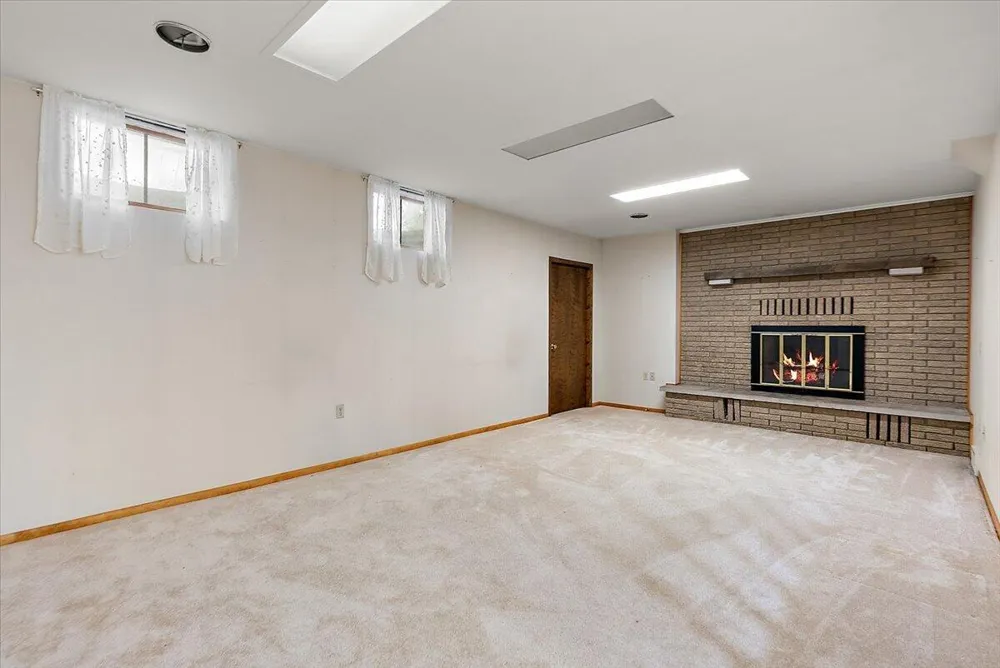 28193 60th Avenue Lawton, MI 49065