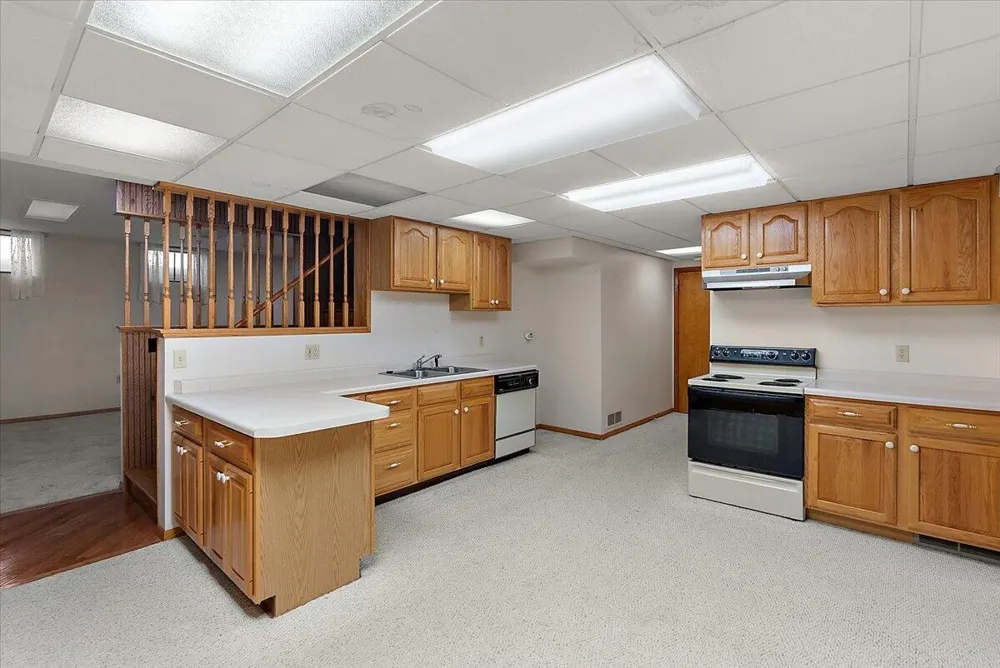 28193 60th Avenue Lawton, MI 49065