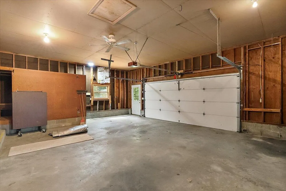 28193 60th Avenue Lawton, MI 49065