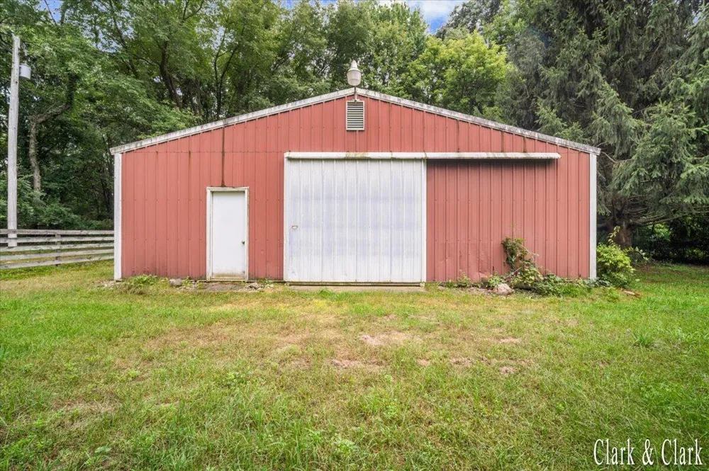 11080 Vergennes Street SE Lowell, MI 49331