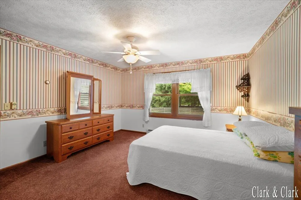 11080 Vergennes Street SE Lowell, MI 49331