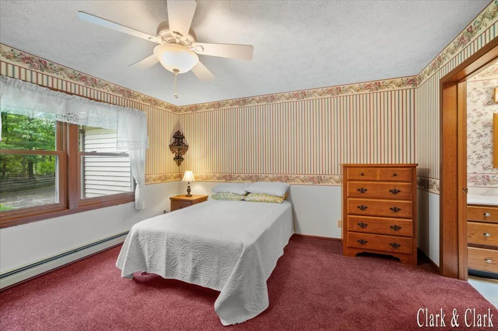 11080 Vergennes Street SE Lowell, MI 49331