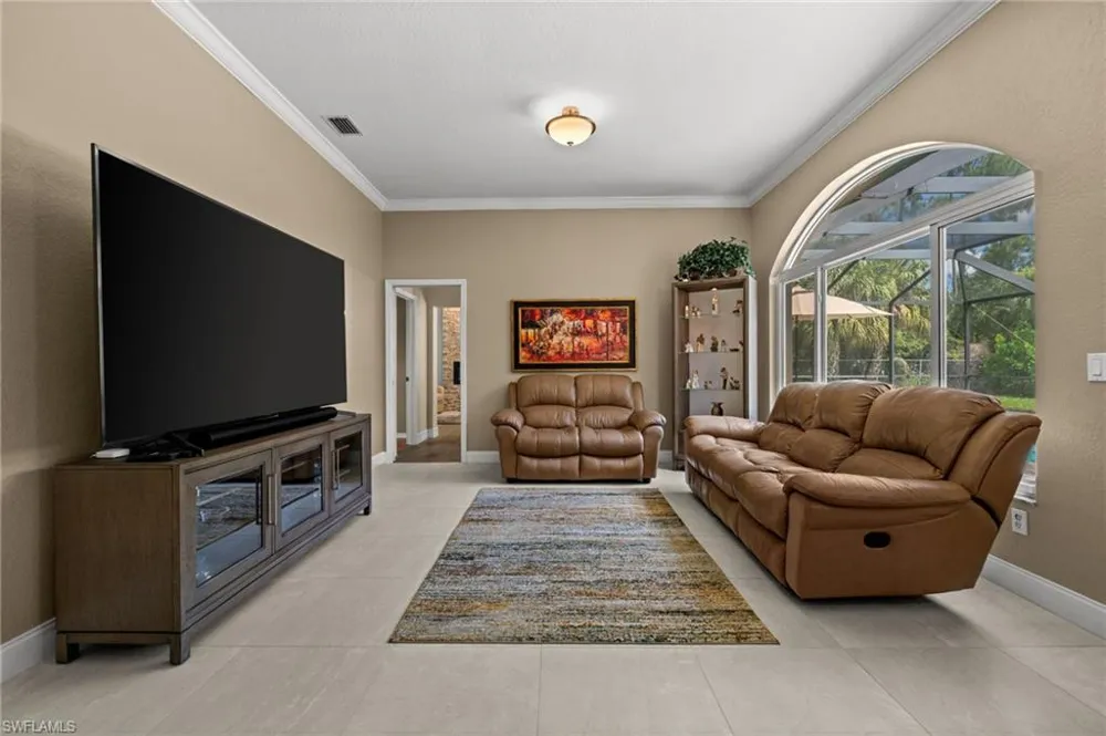 2127 Imperial Circle Naples, FL 34110