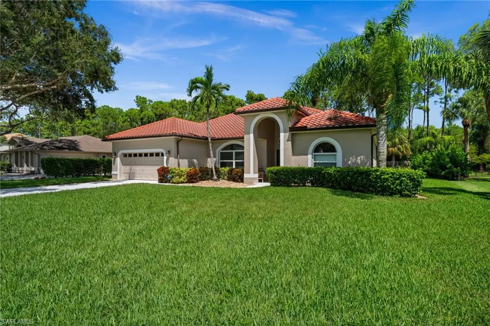 2127 Imperial Circle Naples, FL 34110