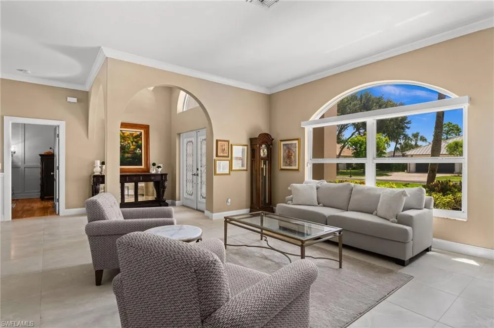 2127 Imperial Circle Naples, FL 34110