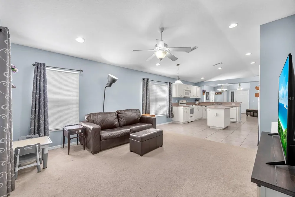 11433 BAY GARDENS LOOP Riverview, FL 33569