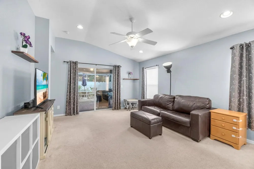 11433 BAY GARDENS LOOP Riverview, FL 33569
