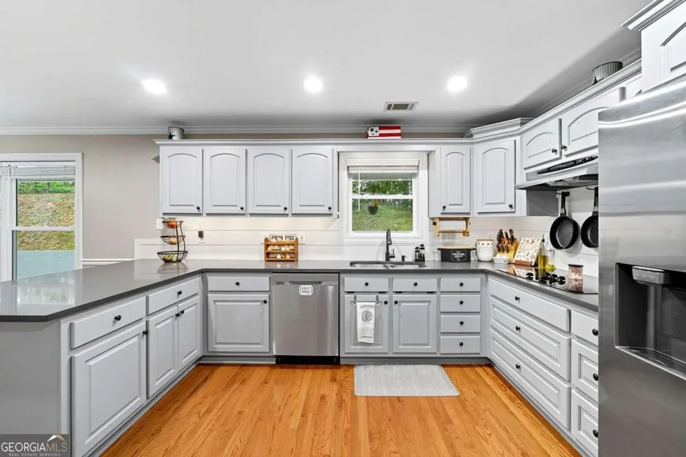 1190 Mill Creek DR Dawsonville, GA 30534