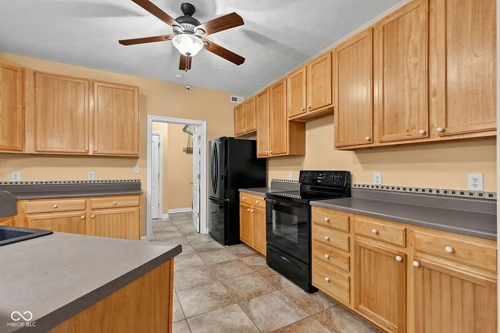 4003 Storrow Way Westfield, IN 46062