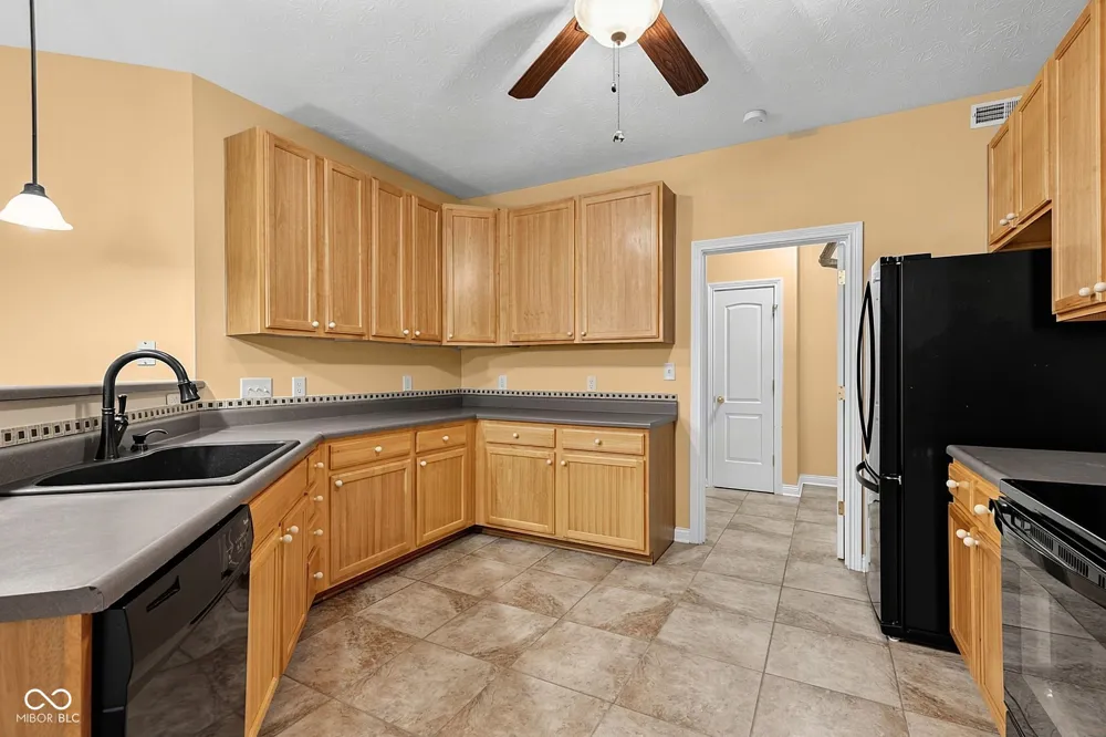 4003 Storrow Way Westfield, IN 46062