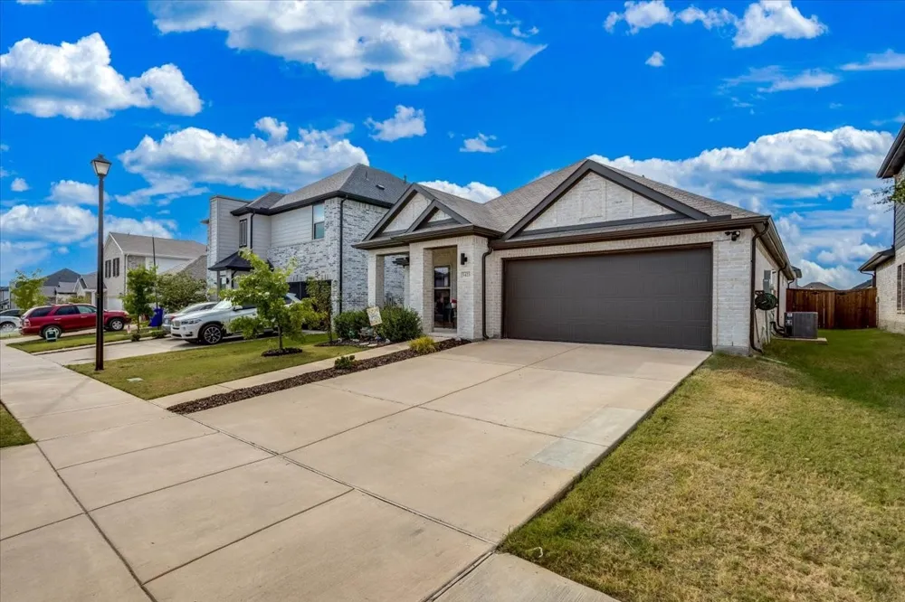 3423 Flatiron Drive Royse City, TX 75189