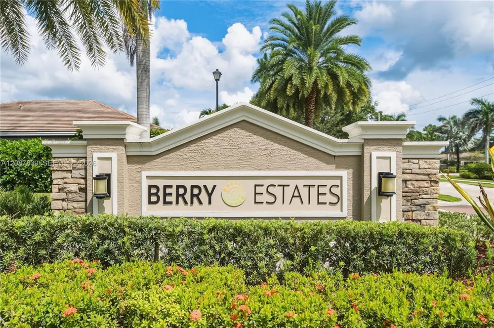 2590 SW Berry Park Cir Palm City, FL 34990