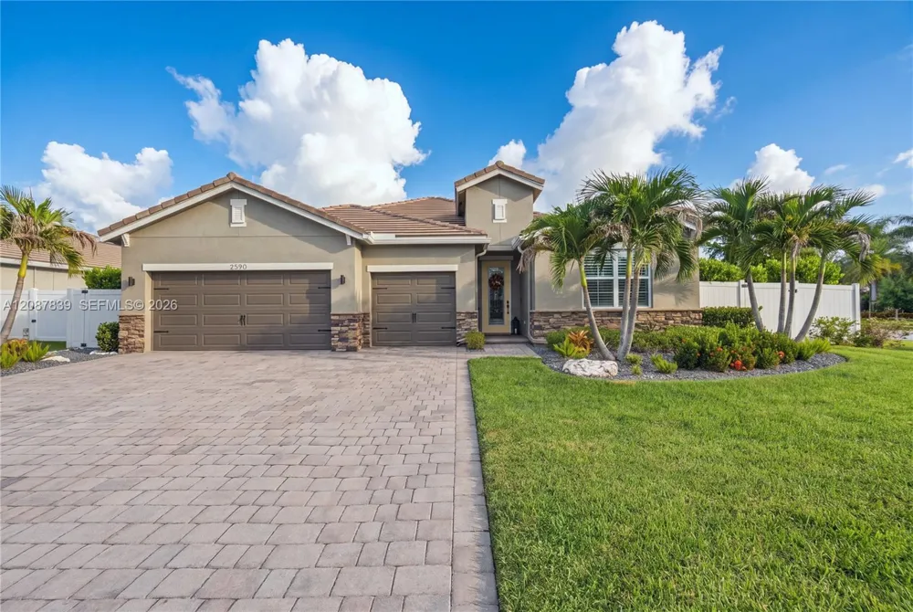 2590 SW Berry Park Cir Palm City, FL 34990