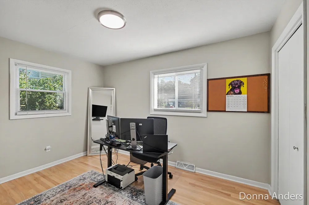 5581 Edgelawn Drive SE Kentwood, MI 49508