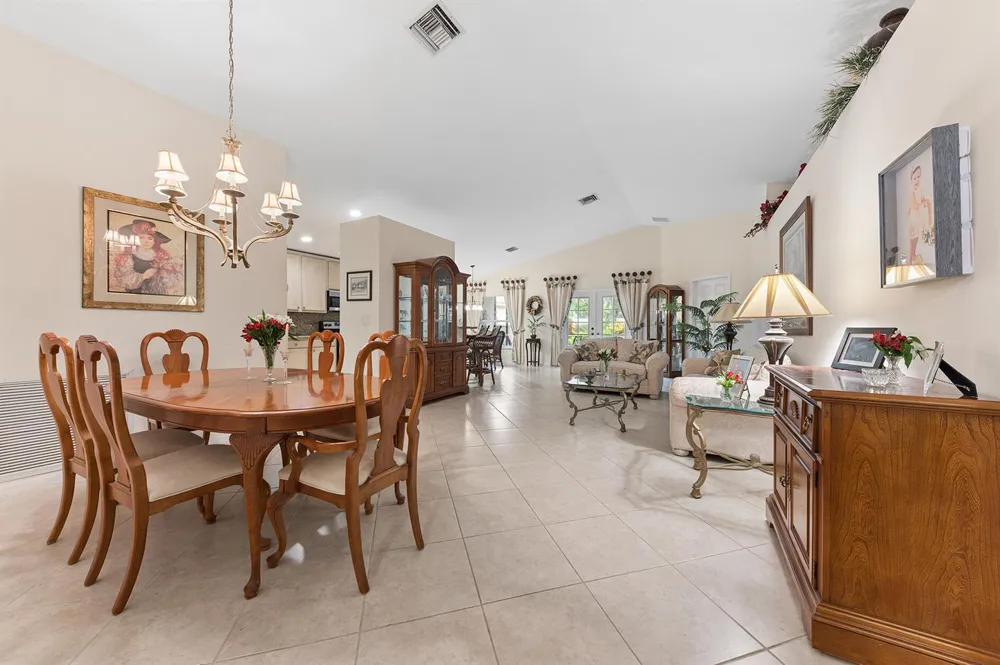 5293 TOSCANA TRAIL Boynton Beach, FL 33437