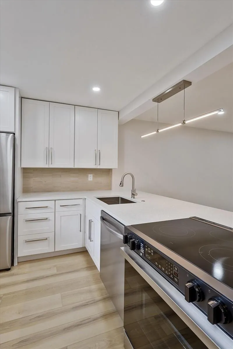 5220 Las Verdes Circle Delray Beach, FL 33484