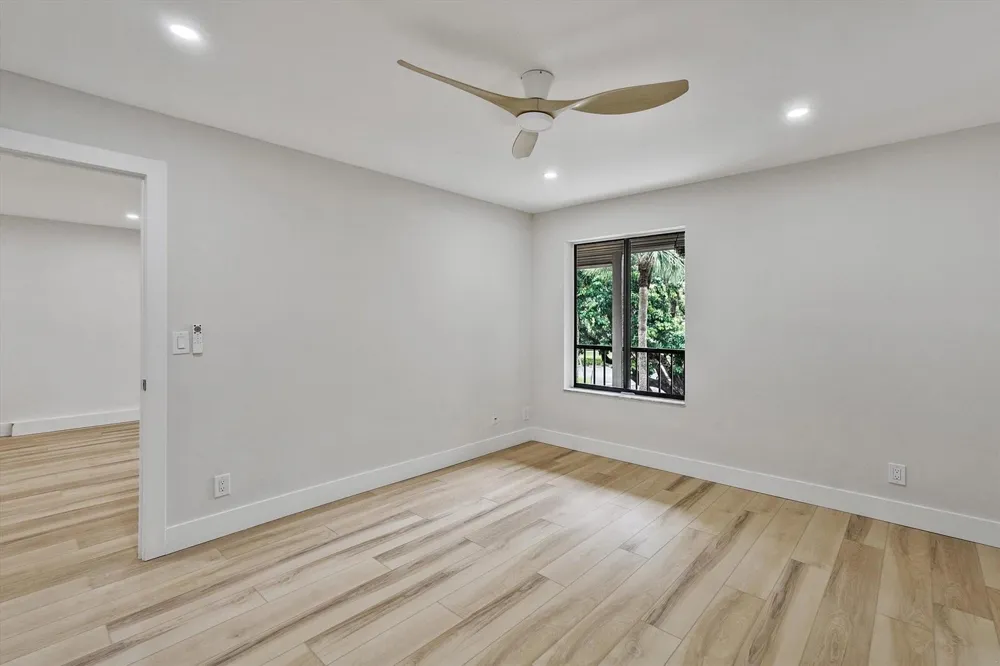 5220 Las Verdes Circle Delray Beach, FL 33484