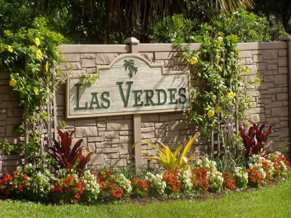 5220 Las Verdes Circle Delray Beach, FL 33484