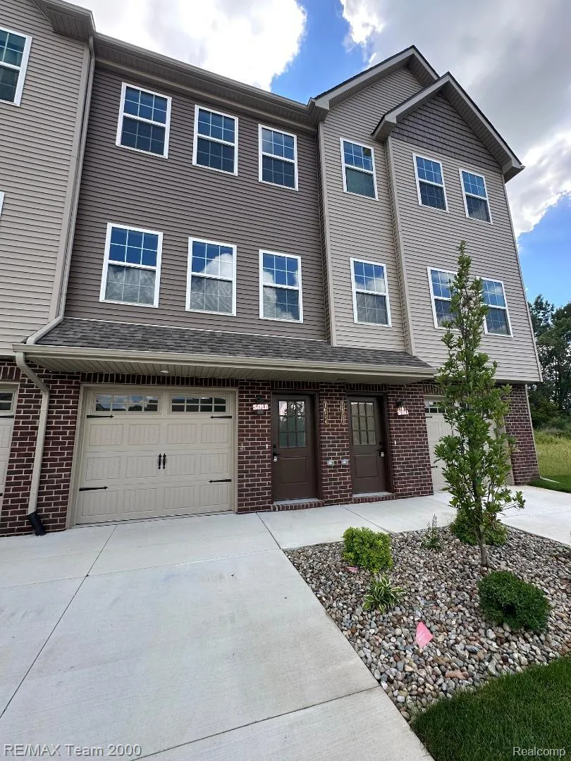 1654 Pinecroft Lane Howell Township, MI 48855