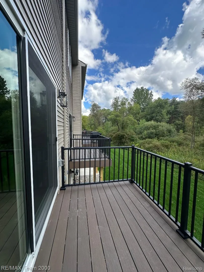 1654 Pinecroft Lane Howell Township, MI 48855