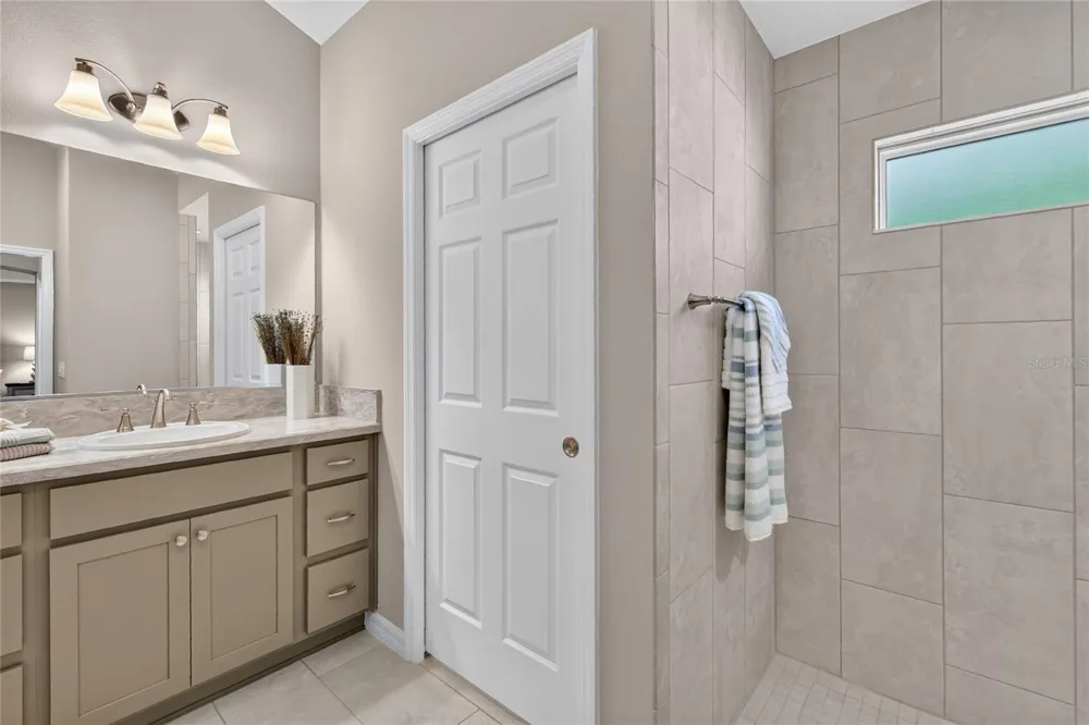 5825 FLINT LOOP The Villages, FL 32163