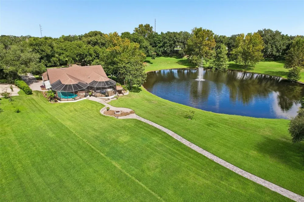 263 DEER ISLE DRIVE Winter Garden, FL 34787