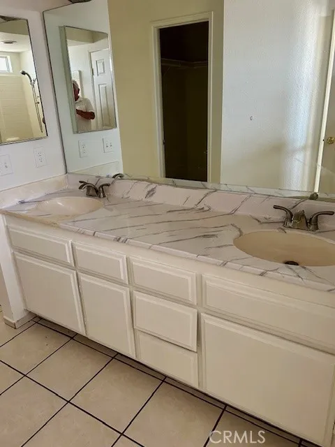 13735 Del Ray Desert Hot Springs, CA 92240