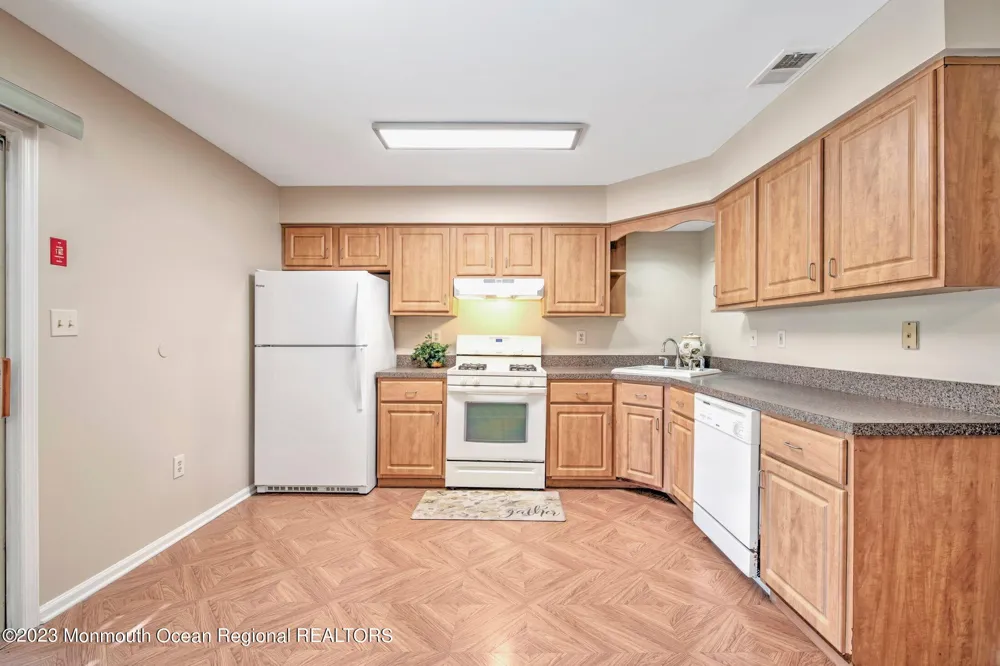 7 Stuart Drive #4 Freehold, NJ 07728