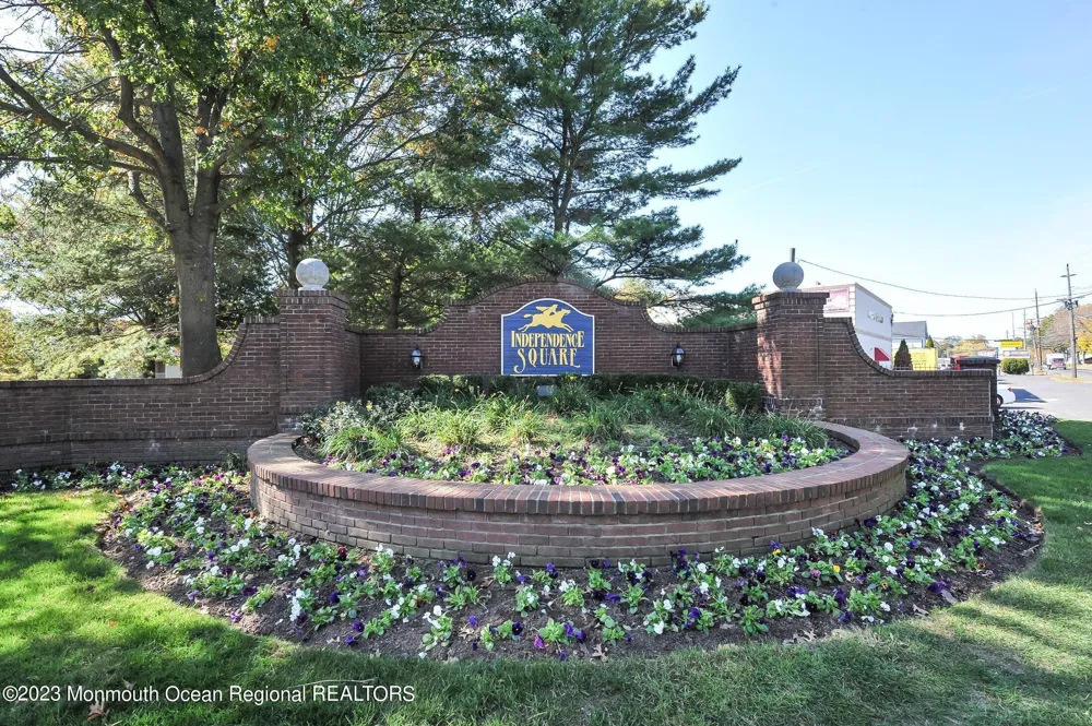 7 Stuart Drive #4 Freehold, NJ 07728