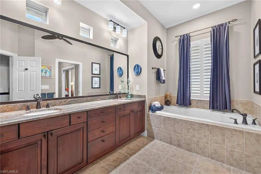 10897 Stonington Avenue Fort Myers, FL 33913