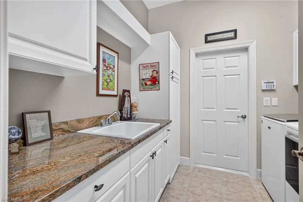 10897 Stonington Avenue Fort Myers, FL 33913