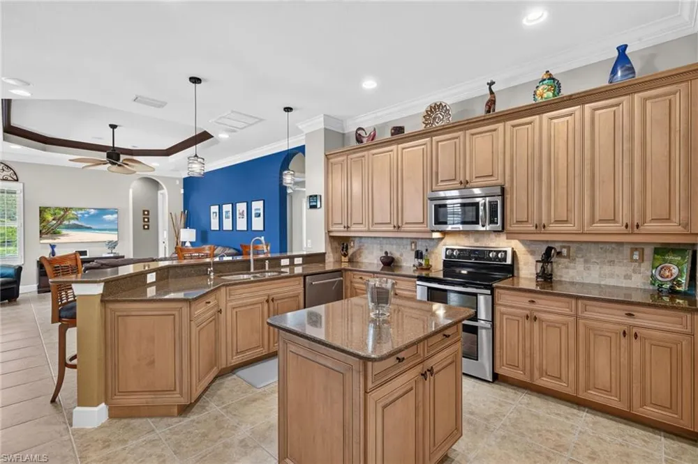 10897 Stonington Avenue Fort Myers, FL 33913