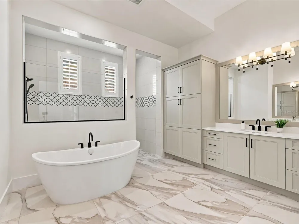 532 BLUE SHELL LOOP Sarasota, FL 34240
