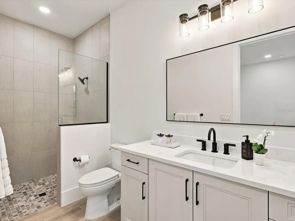 532 BLUE SHELL LOOP Sarasota, FL 34240