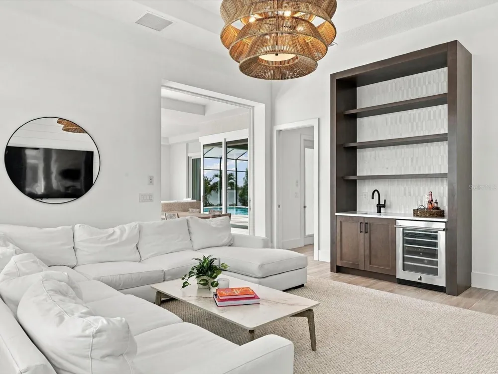 532 BLUE SHELL LOOP Sarasota, FL 34240