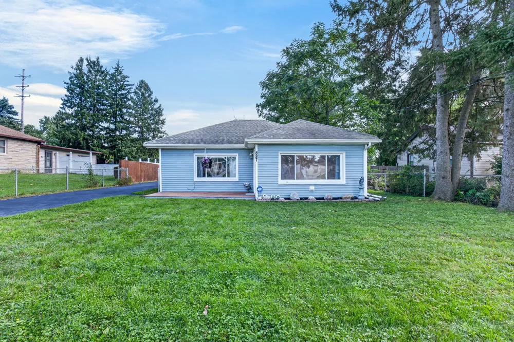 887 Bryant Avenue Jackson, MI 49202