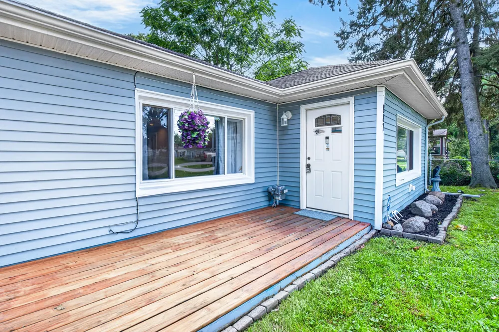 887 Bryant Avenue Jackson, MI 49202