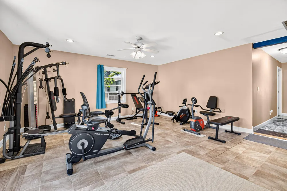 887 Bryant Avenue Jackson, MI 49202