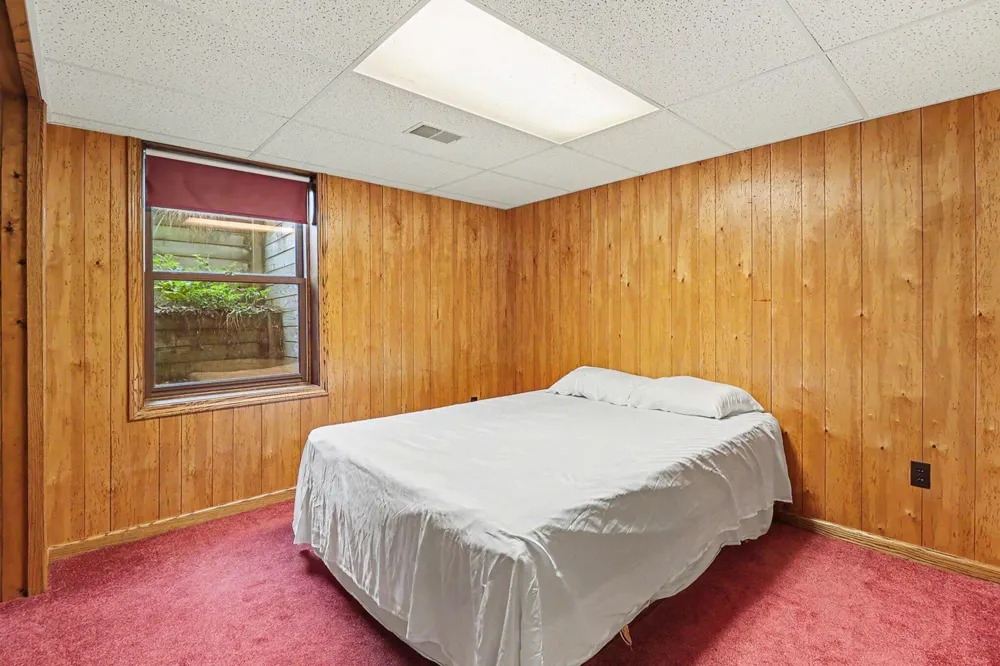 1918 Eisenhower Lane Ludington, MI 49431