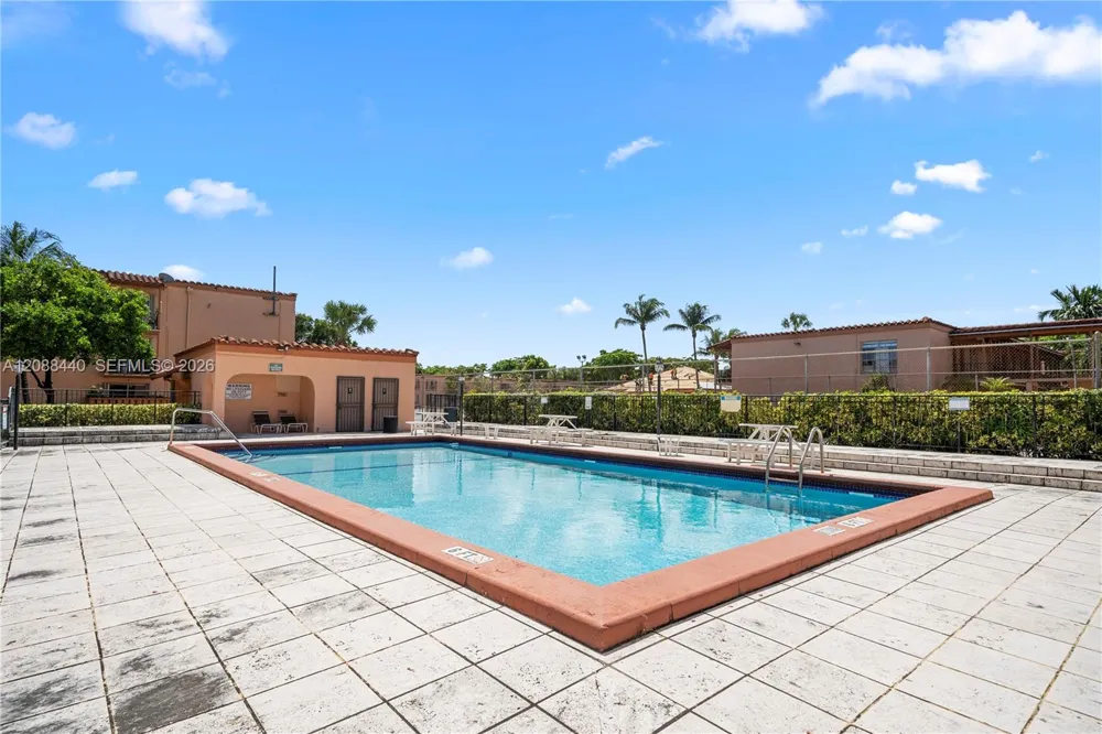 7105 Miami Lakes Dr #N10 Miami Lakes, FL 33014