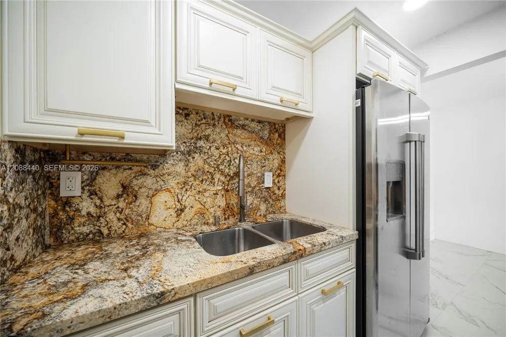 7105 Miami Lakes Dr #N10 Miami Lakes, FL 33014